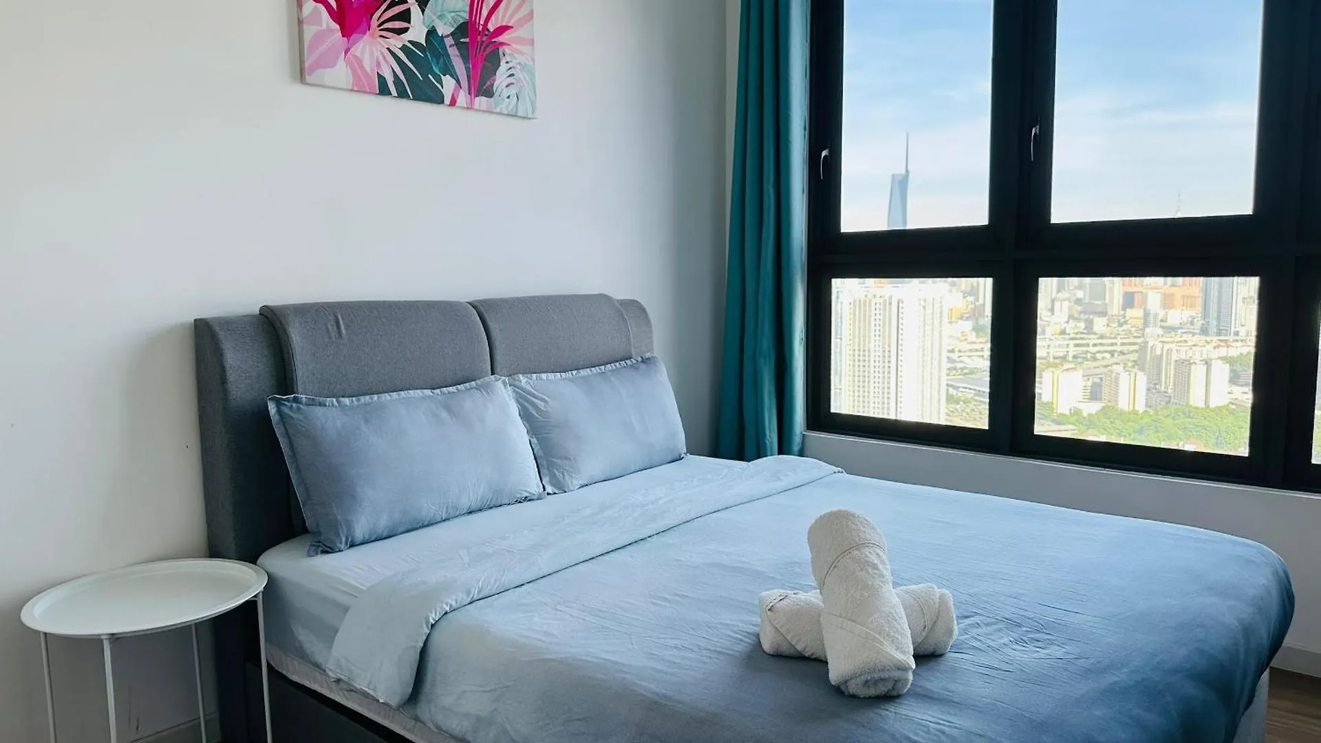 Contatti di 4Br M Vertica Near Sunway Velocity Cheras Ikea Mrt Trx Klcc Pavilion